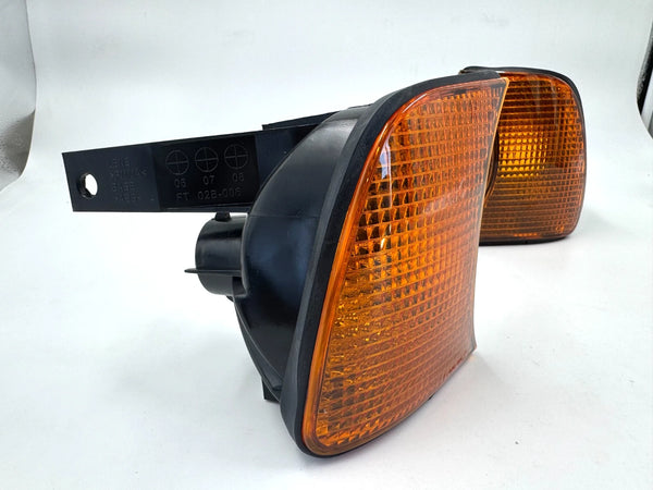 BMW E34 87-95 Yellow Amber Turn Signal Indicator Light Side Marker Set