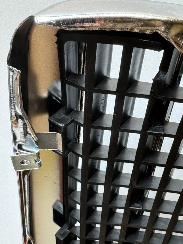 Mercedes-Benz W124 1993-1995 Compatible Front Chrome Radiator Grill A1248800983