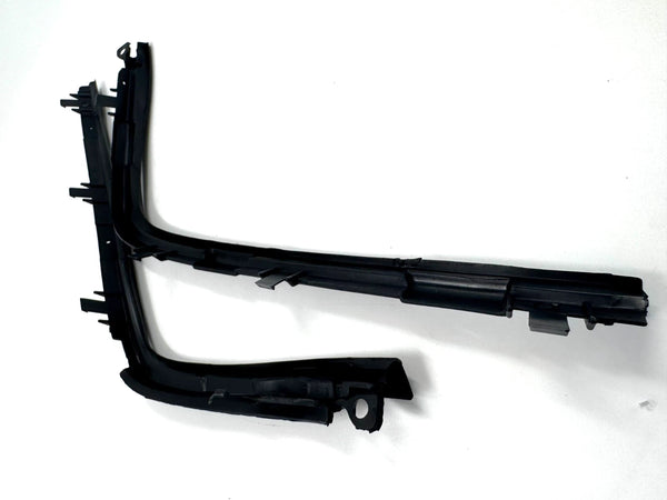 Mercedes-Benz W202 Compatible Headlight Upper Seal Right + Left Set 2028261180 2028261280