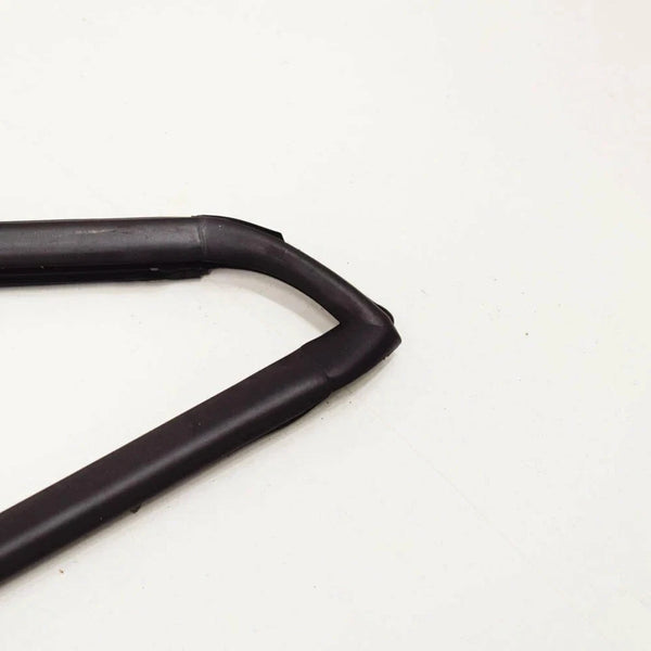 BMW E39 96-00 Compatible Front Windshield Upper Rubber Seal Gasket 51318159784