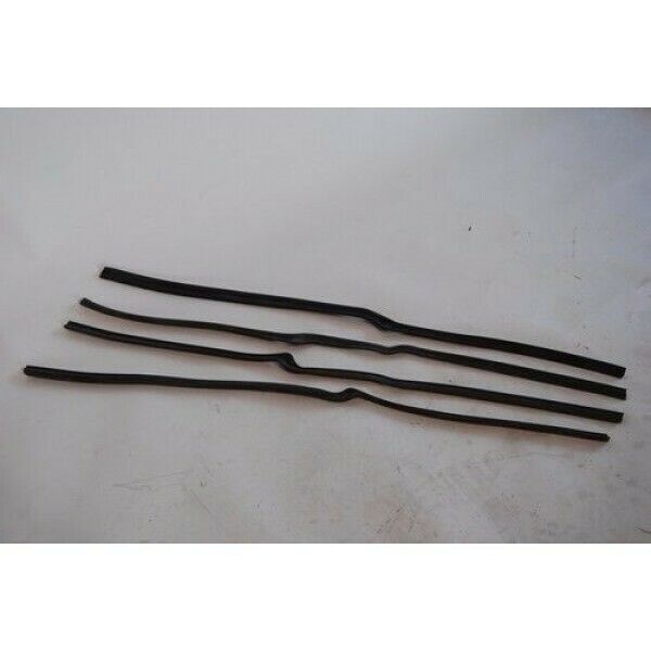Mercedes Benz W114 W115 Door B Pillar Seals 2 PCS