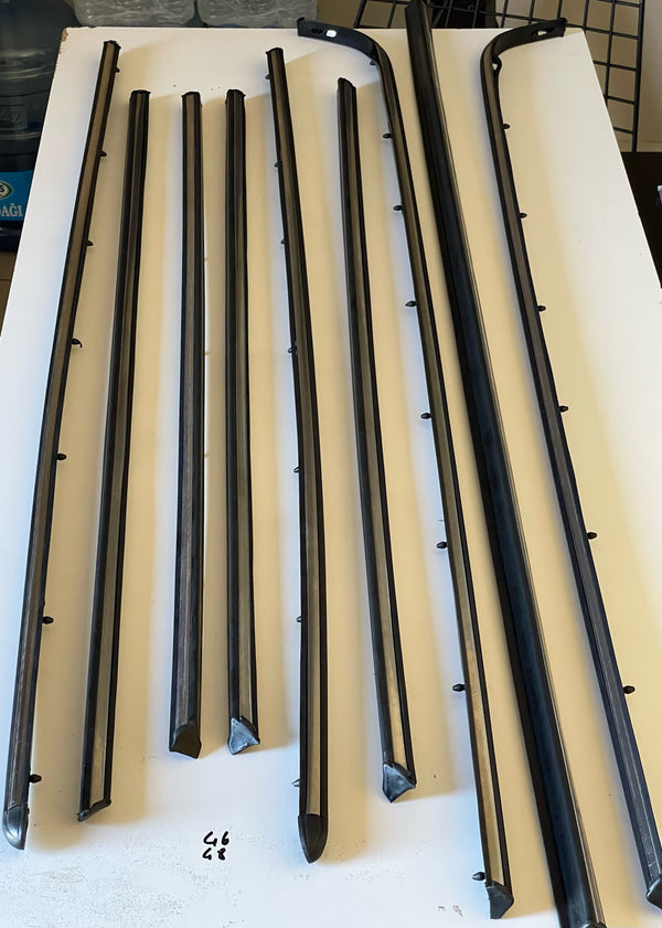 Mercedes Benz W123 Sedan 4 Doors Chrome Side Mouldings Trim 9 Pcs S.Steel