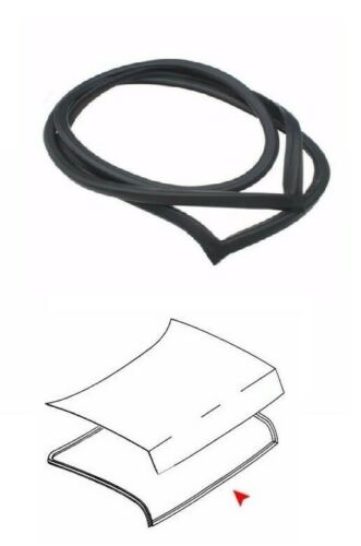 Mercedes Benz W124 Trunk Seal Rubber Weatherstrip Gasket 1247500098