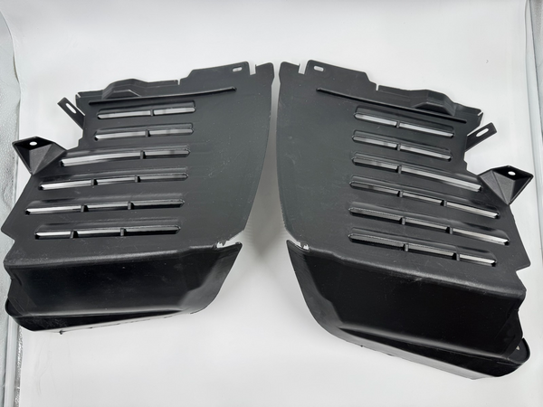 Mercedes W124 Compatible Mudguards On The Front Of The Wheel Near Bumper L &R