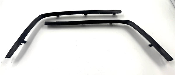 Mercedes-Benz W202 Compatible Headlight Upper Seal Right + Left Set 2028261180 2028261280